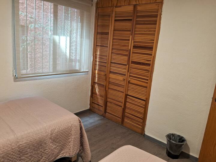 02b7142d-5153-4e7d-ad76-7bd781d81c4f