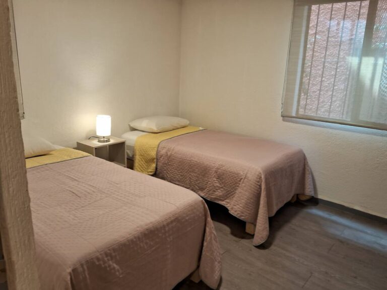 c2f140e7-3b3d-4976-8f23-2901367bbf0b